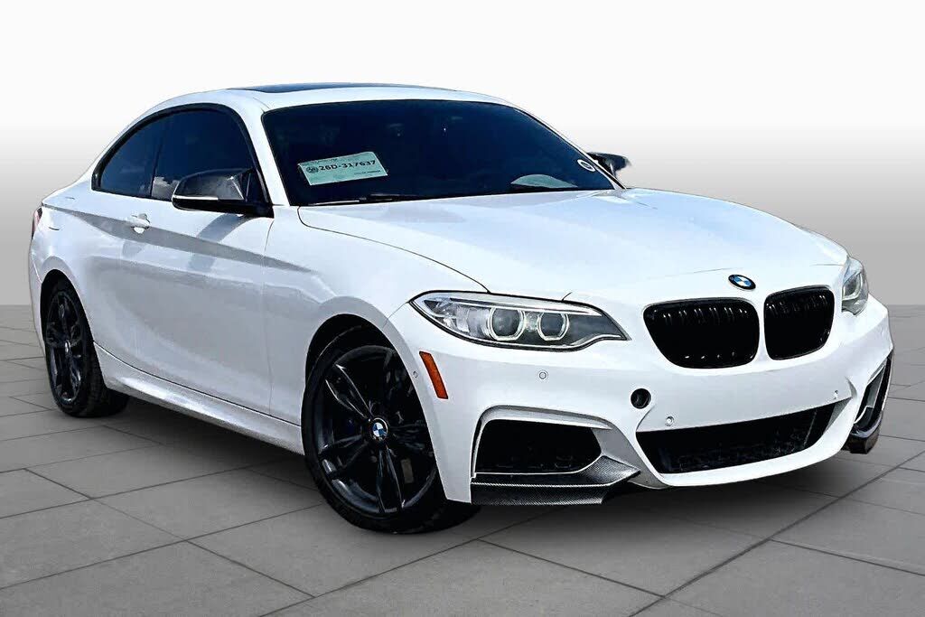 2016 BMW M235i