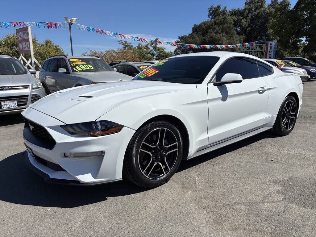 2020 FORD Mustang