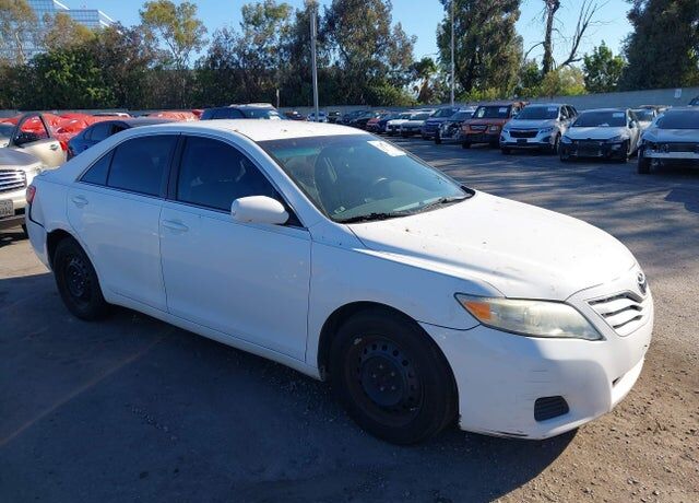 2010 TOYOTA Camry