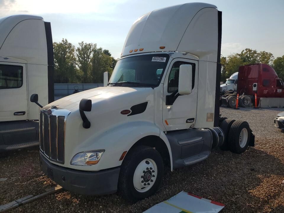 2016 PETERBILT 579