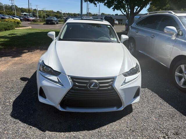 2017 Lexus IS