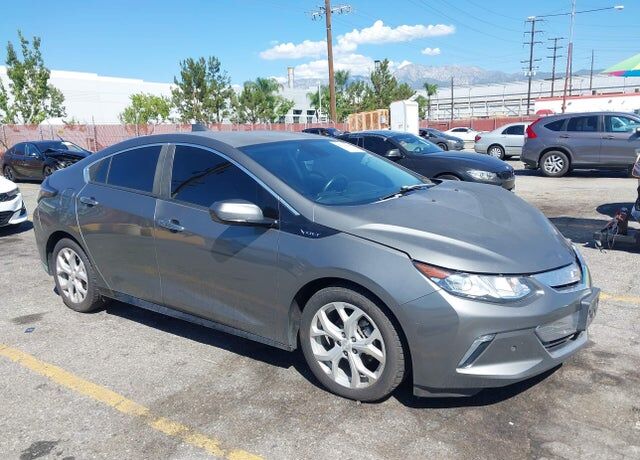 2017 CHEVROLET Volt