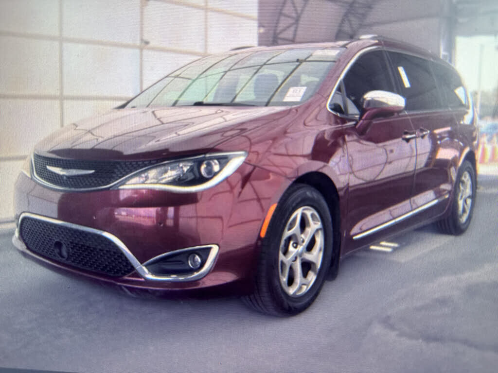 2019 CHRYSLER Pacifica