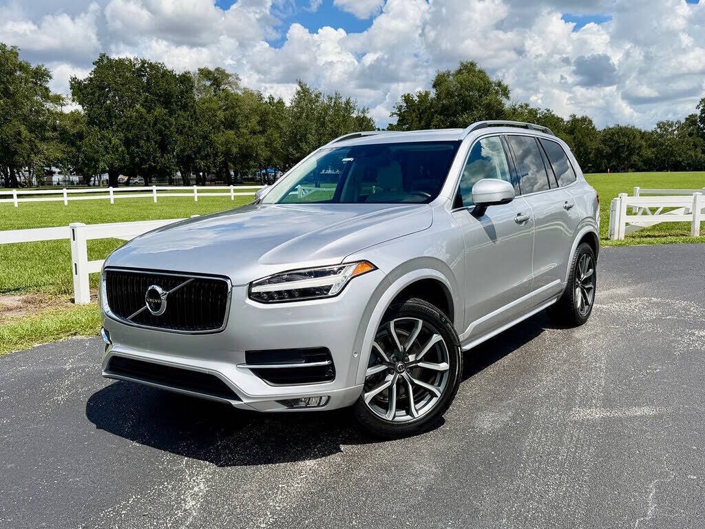 2017 VOLVO XC90