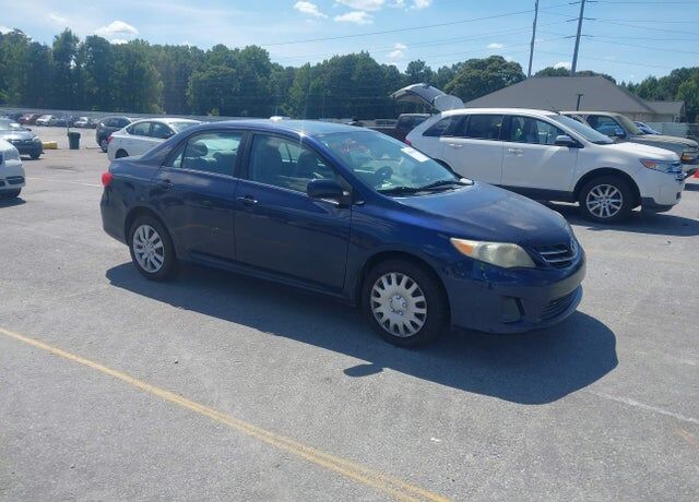 2013 TOYOTA Corolla