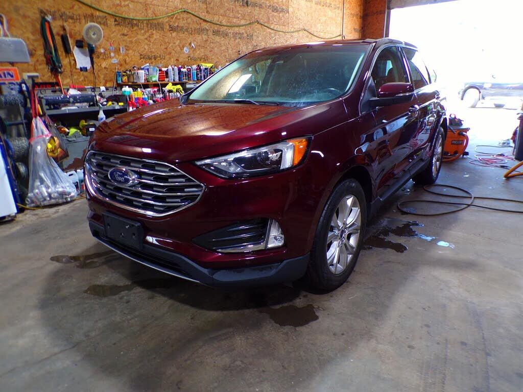 2022 FORD Edge