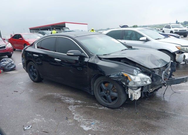 2012 NISSAN Maxima