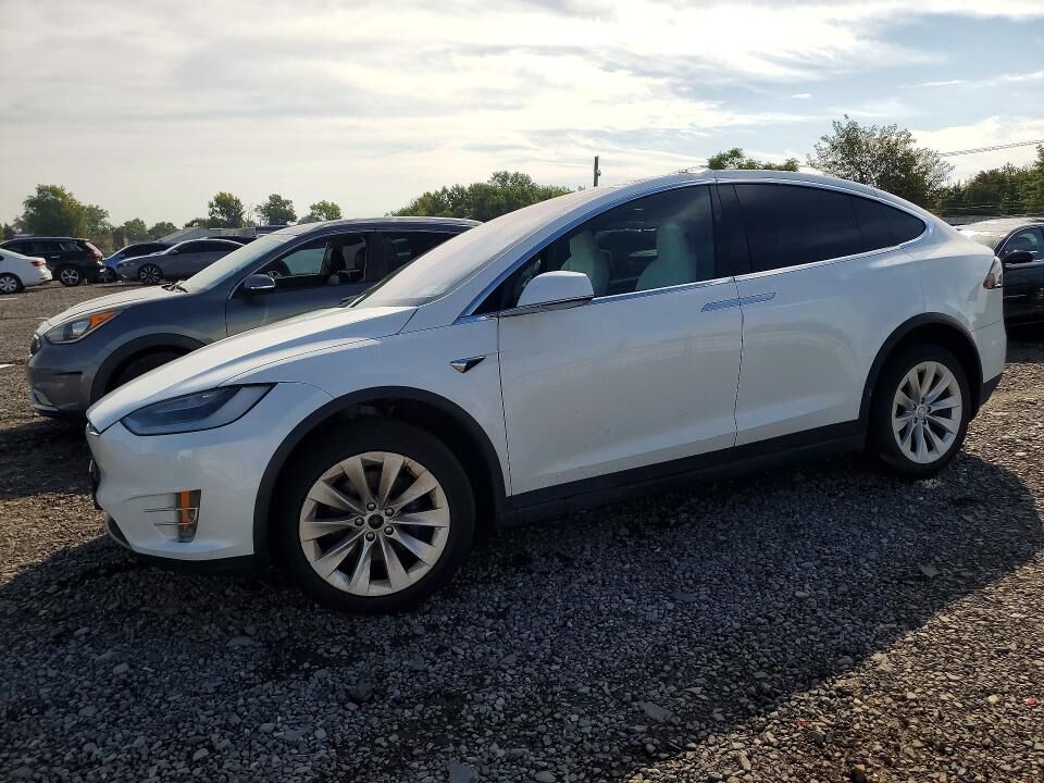 2021 TESLA Model X