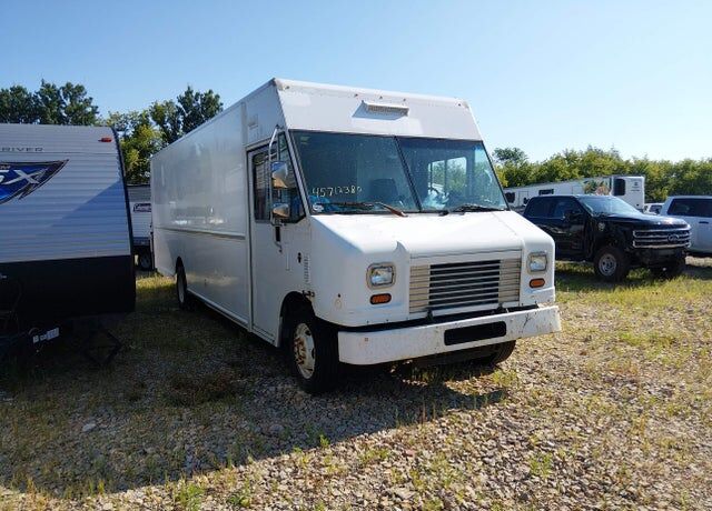 2015 FORD Commercial Chassis