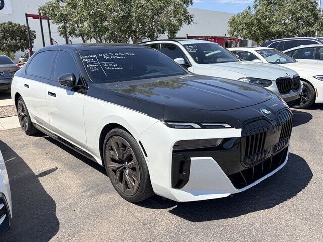 2023 BMW 740i