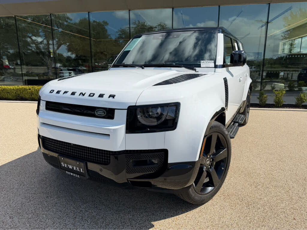 2025 LAND ROVER Defender
