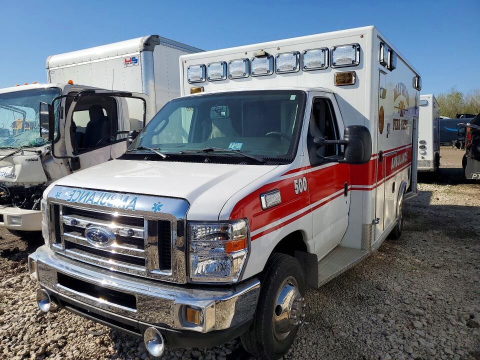 2018 FORD E-350