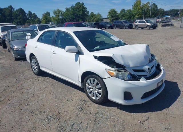 2012 TOYOTA Corolla