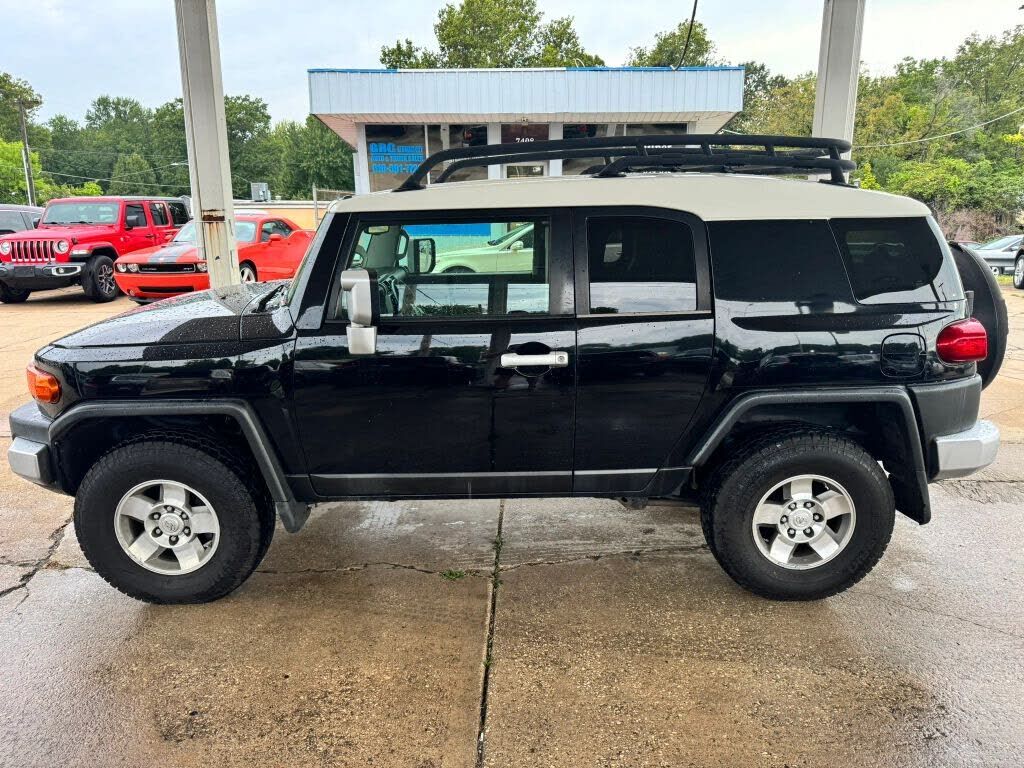 2010 TOYOTA FJ Cruiser