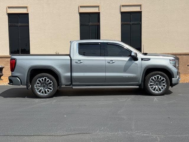 2023 GMC Sierra