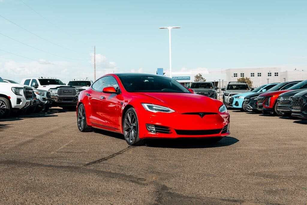 2021 TESLA Model S
