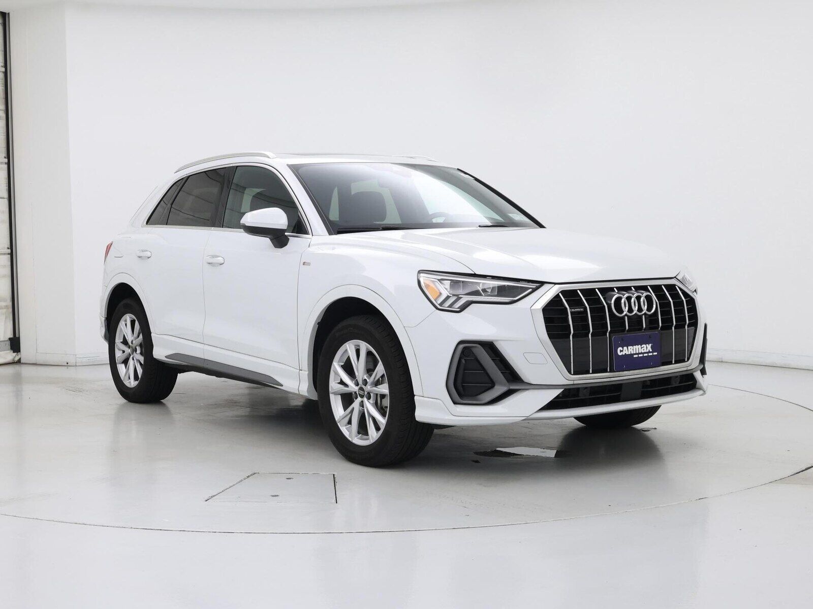 2023 Audi Q3