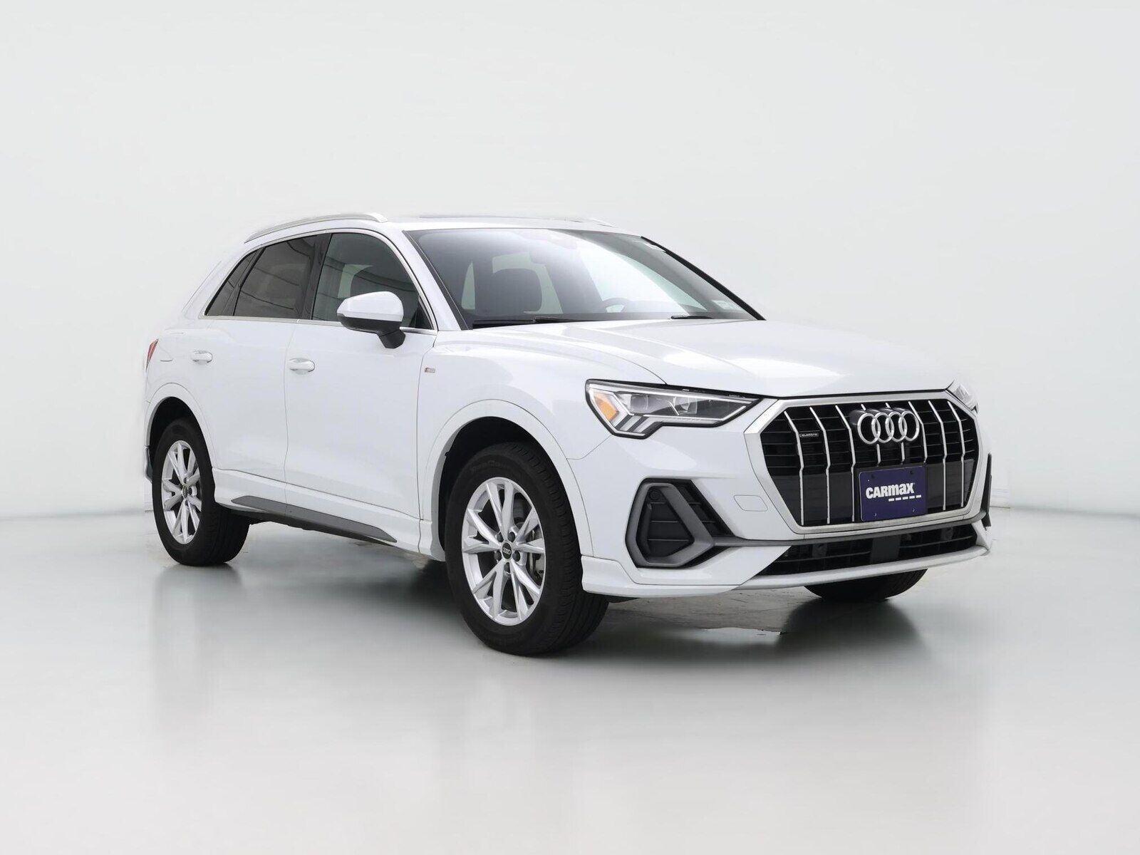 2023 AUDI Q3
