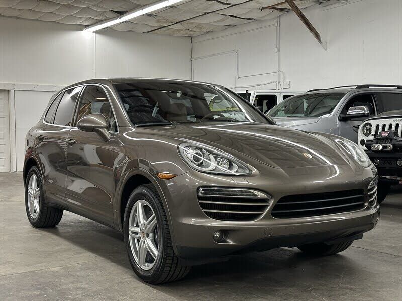 2013 PORSCHE Cayenne