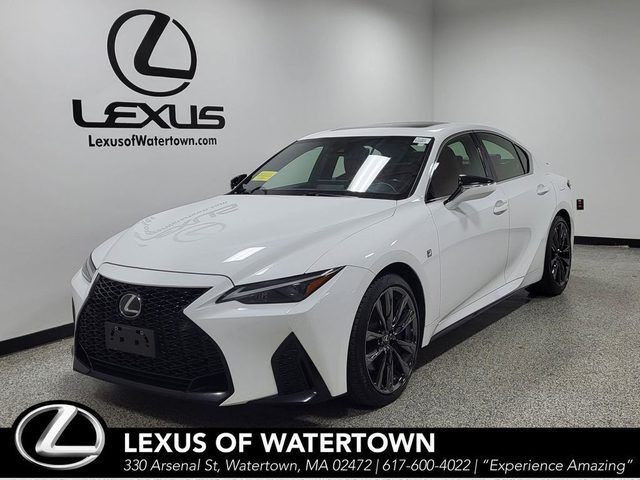 2022 Lexus IS