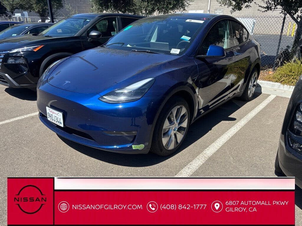 2023 TESLA Model Y
