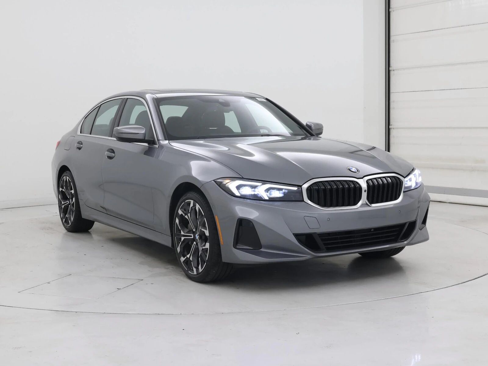2025 BMW 330i