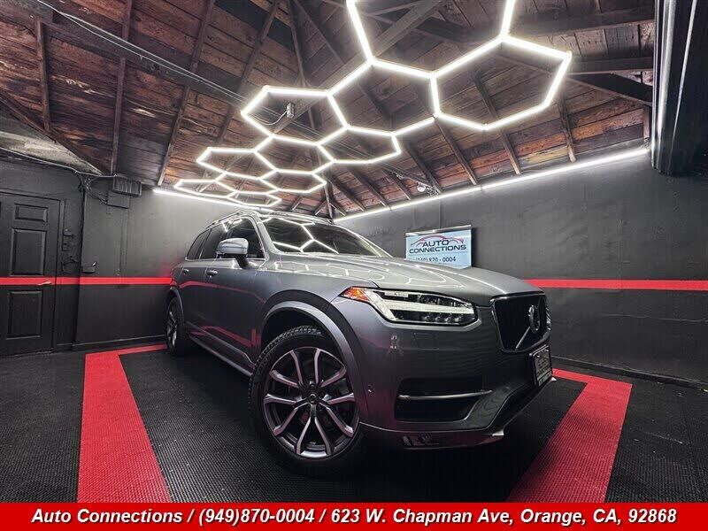 2017 VOLVO XC90
