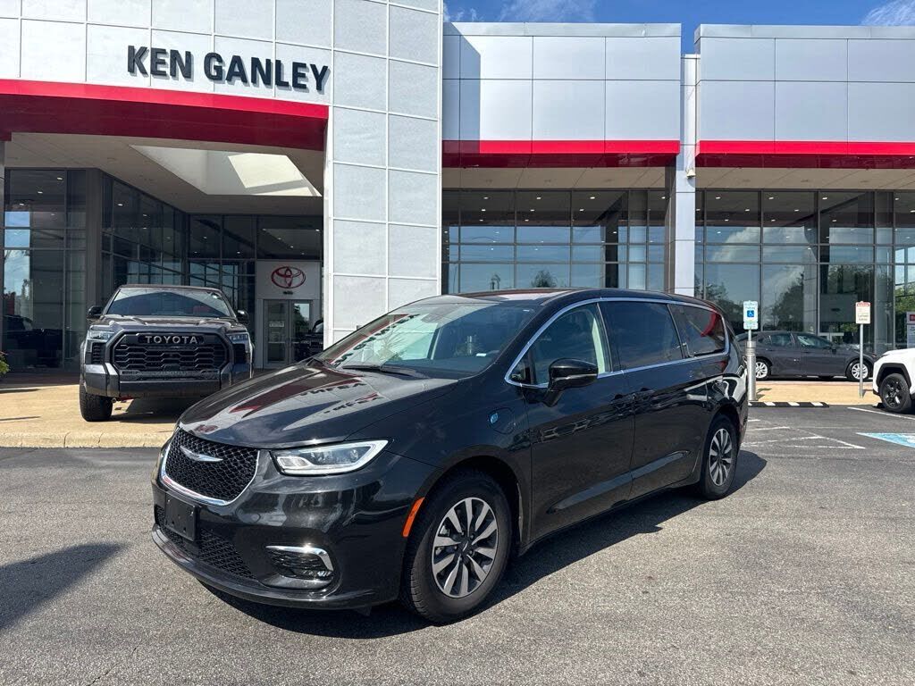 2024 CHRYSLER Pacifica