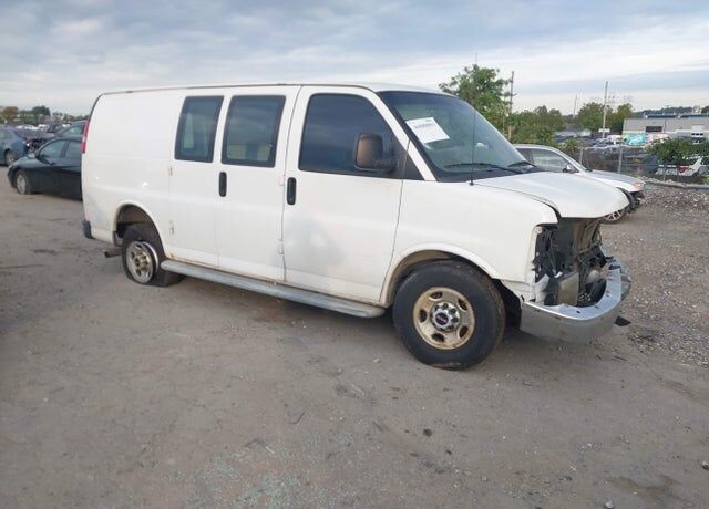 2016 GMC Savana