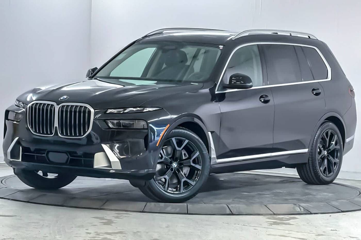 2027 BMW X7