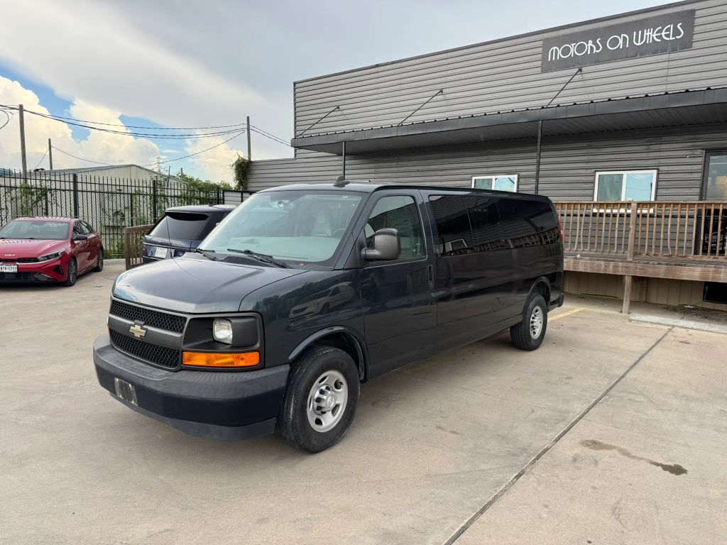 2017 CHEVROLET Express