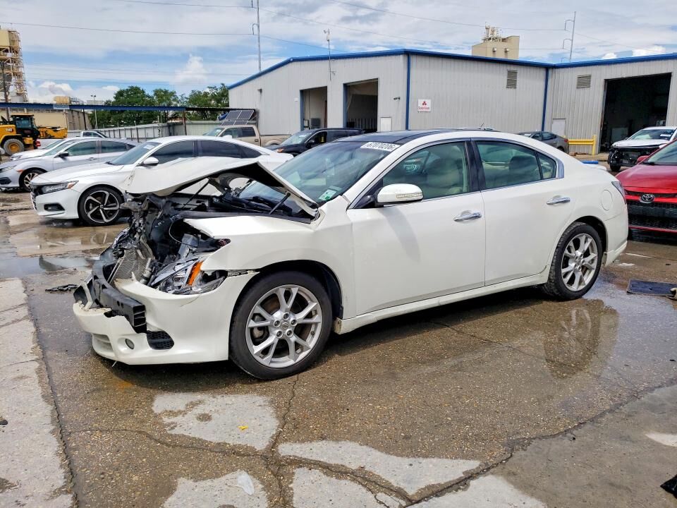 2014 NISSAN Maxima