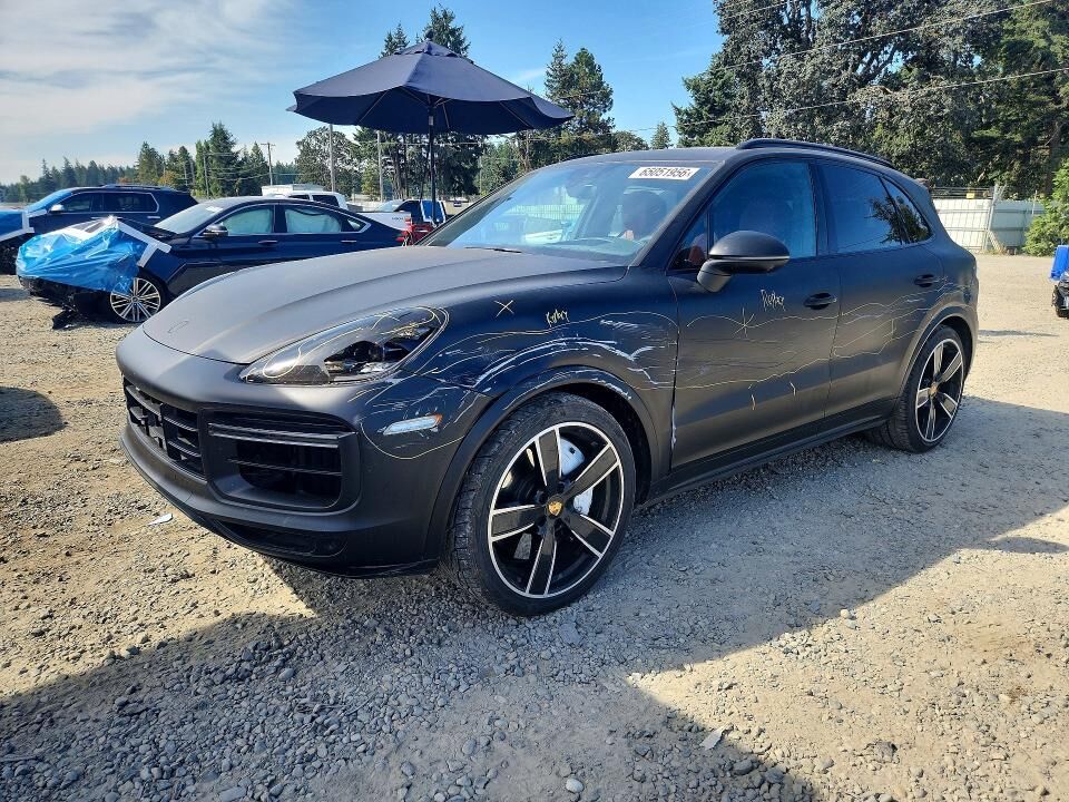 2021 PORSCHE Cayenne