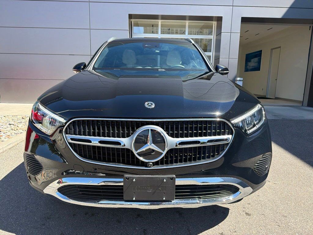 2025 Mercedes-Benz GLC-Class