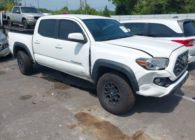 2020 TOYOTA Tacoma