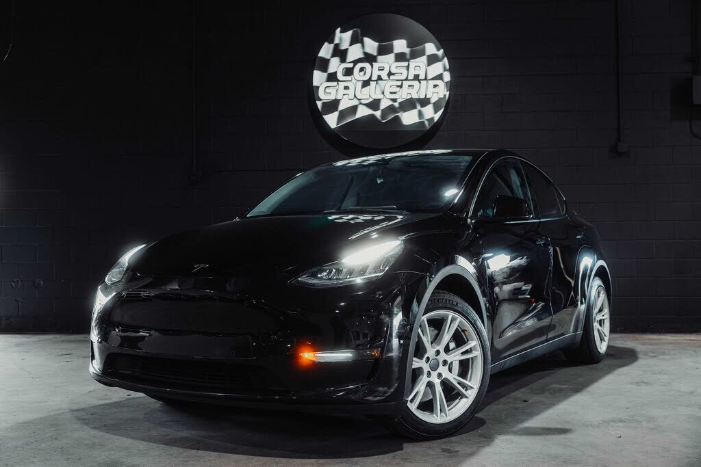 2022 TESLA Model Y