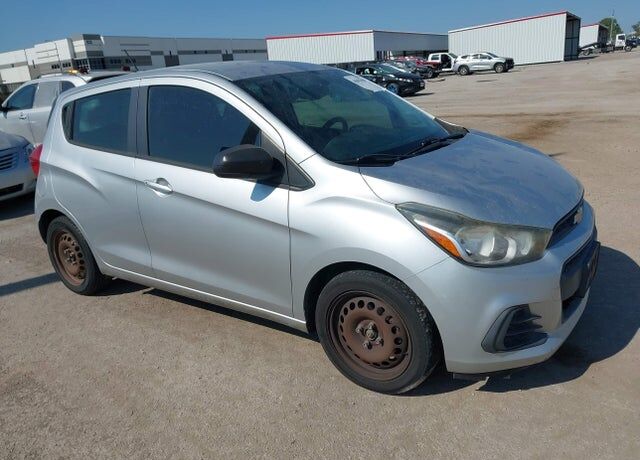 2016 CHEVROLET Spark