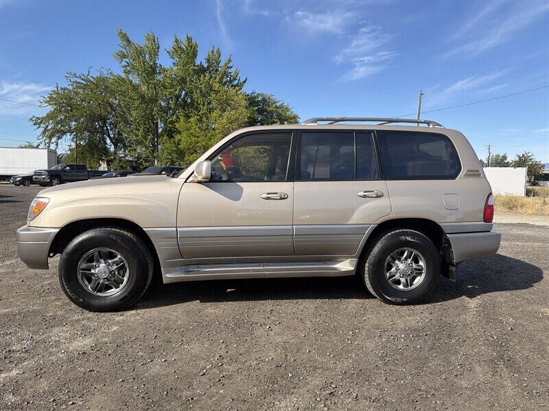 2001 LEXUS LX
