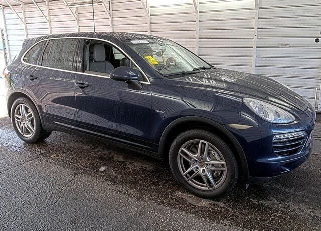 2014 PORSCHE Cayenne