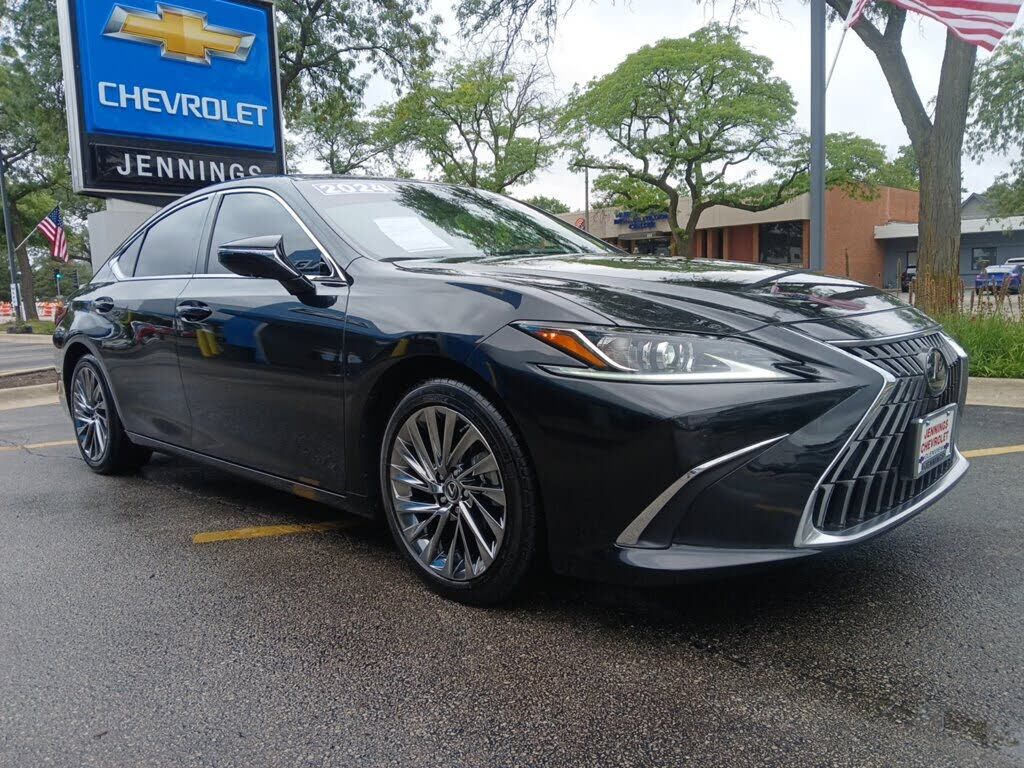 2024 LEXUS ES