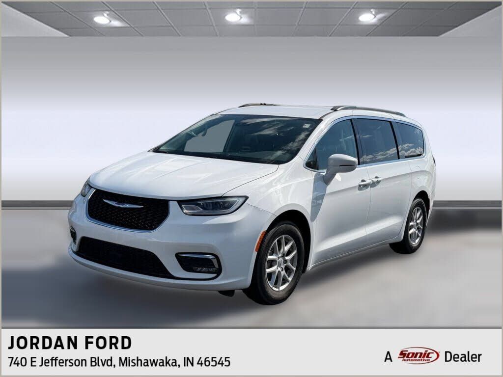 2022 CHRYSLER Pacifica