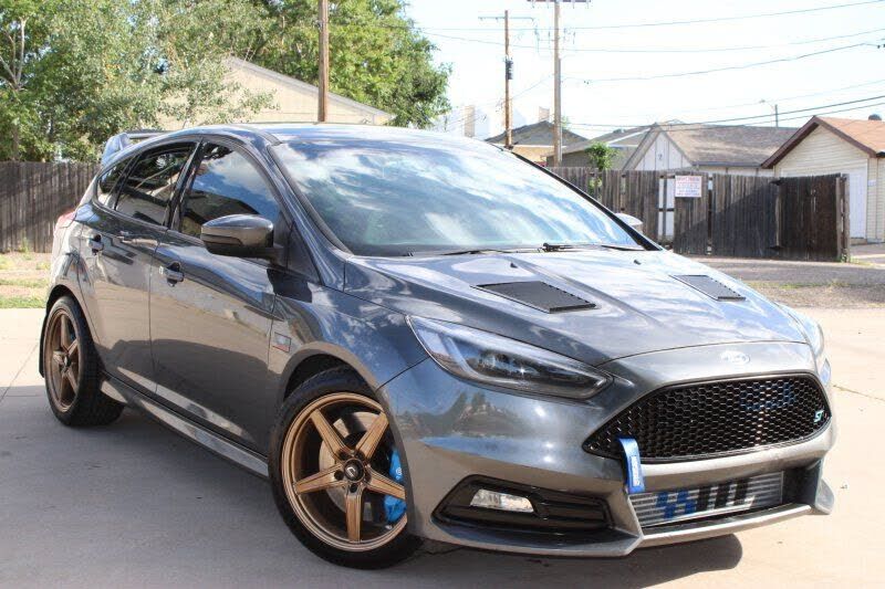 2017 FORD Focus
