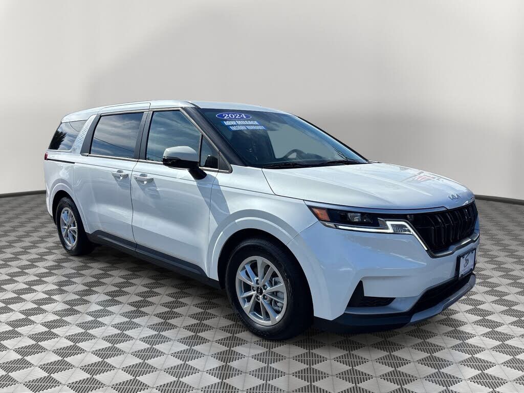 2024 KIA Carnival