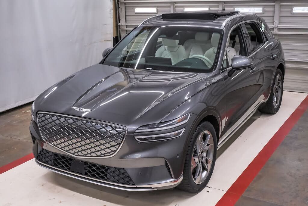 2023 GENESIS GV70