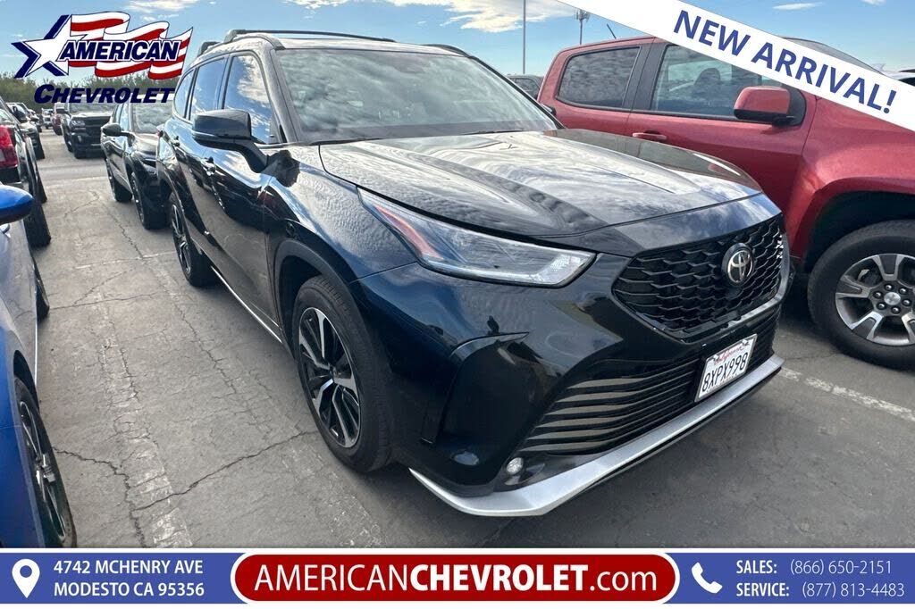 2021 TOYOTA Highlander