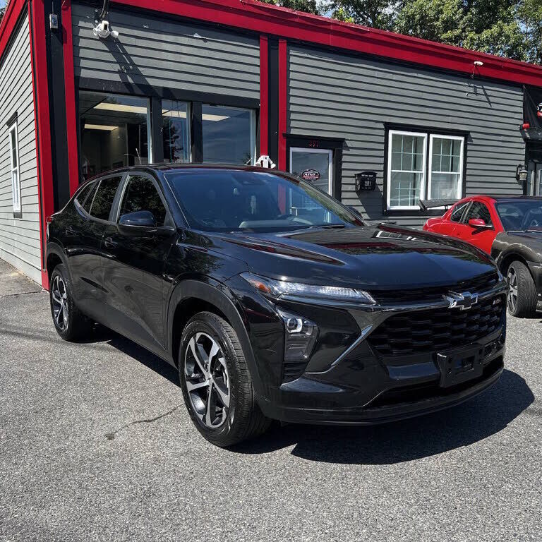 2024 CHEVROLET Trax