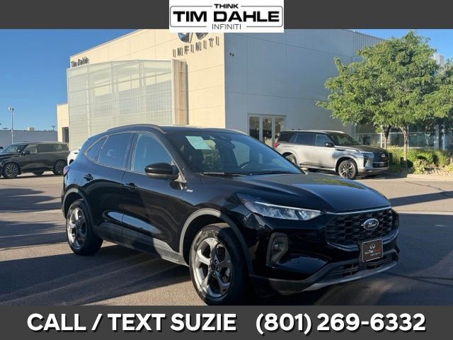 2025 FORD Escape