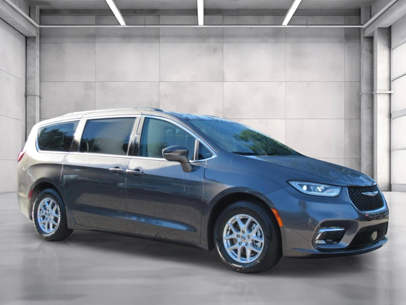 2022 CHRYSLER Pacifica