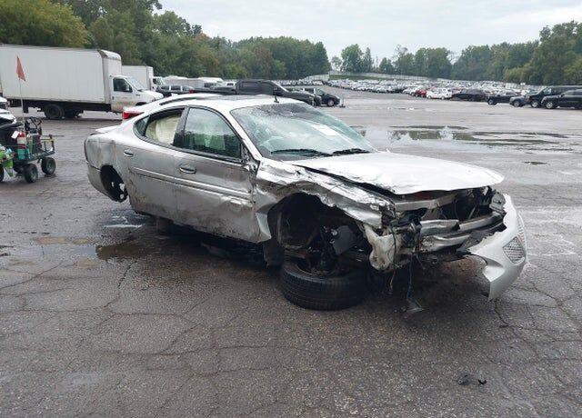2005 PONTIAC Grand Prix