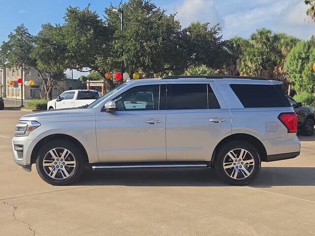2022 FORD Expedition